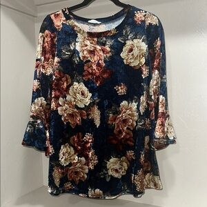 eesome Red and Blue Blouse with Boxy Relaxed Fit and Three-Quarter Sleeves